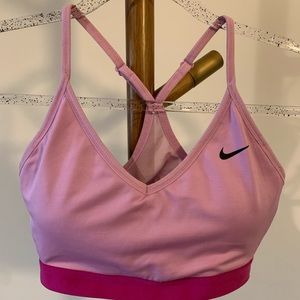 Nike Dry fit sport’s Bra. Size M
